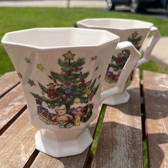 NIKKO Set of two Christmastime Nikki Japan mugs NIKKO Christmastime mug Japan - Picture 6 of 7